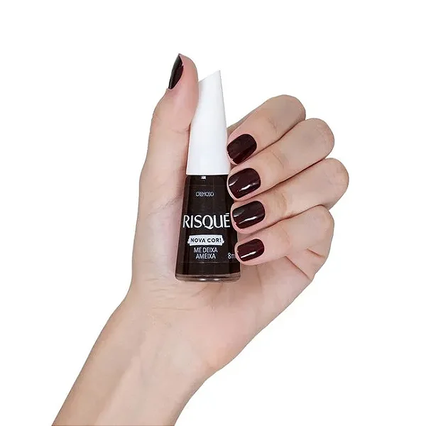 Esmalte Escuro Avermelhado Risqué Me Deixa Ameixa