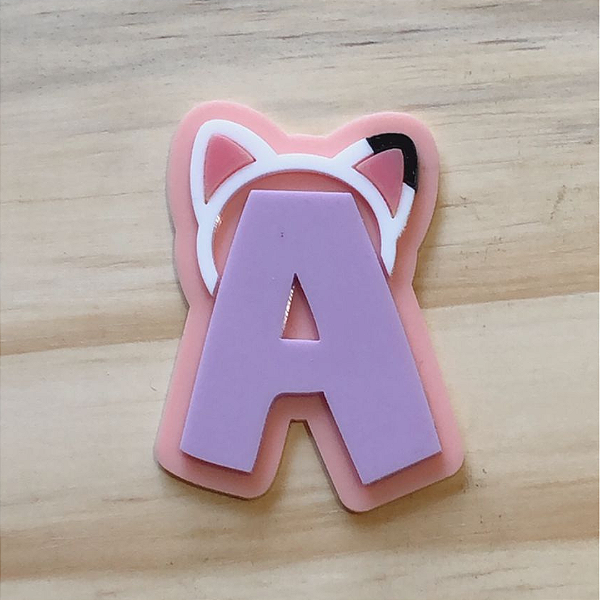 Aplique inicial - Casa Mágica da Gabby - 5cm - 1 unidade