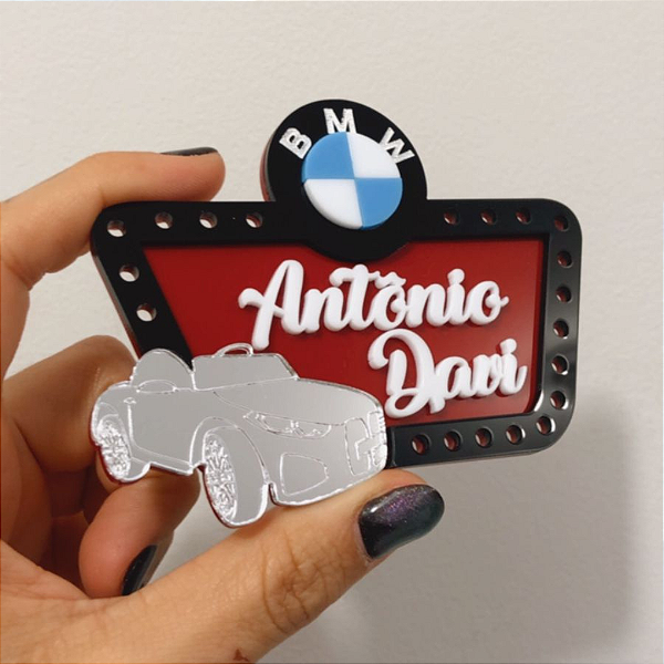 Aplique BMW  Com furo para LED - Carros - 10cm - 1  unidade