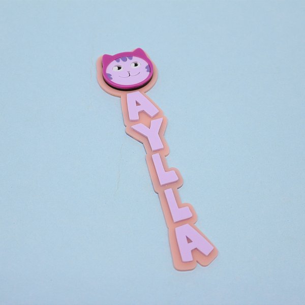 Aplique nome DJ Catnip batata pequena - Casa Mágica da Gabby - 7cm - 1 unidade