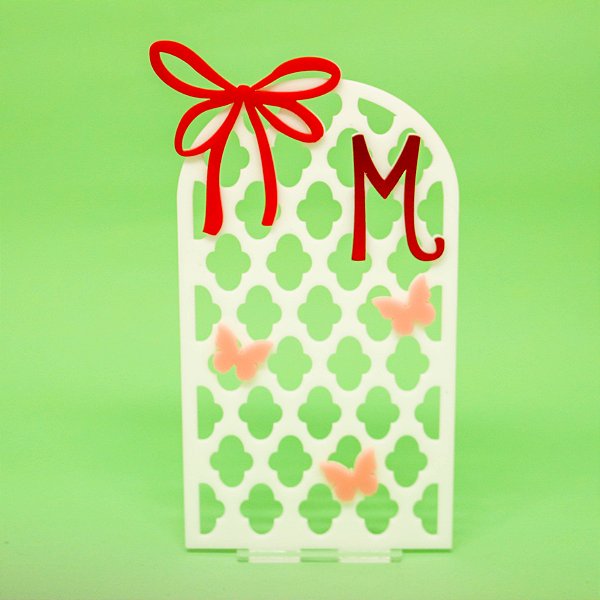 Cenário Treliça com Laço e Inicial - Bosque - 14cm - 1 unidade