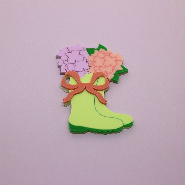 Aplique Botinha com flor - Jardim - 8cm - 1 unidade
