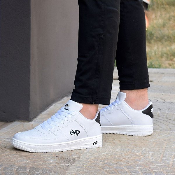Tênis Estilo Retrô Sneaker Runway Sportwear Masculino - Branco/Preto