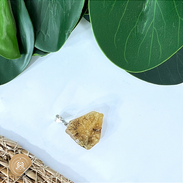 Pingente Natural de Âmbar - Proteção e Equilíbrio