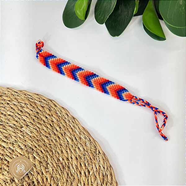 Pulseira Indígena de Linha: proteção, tradição e conexão viva com a sabedoria da floresta