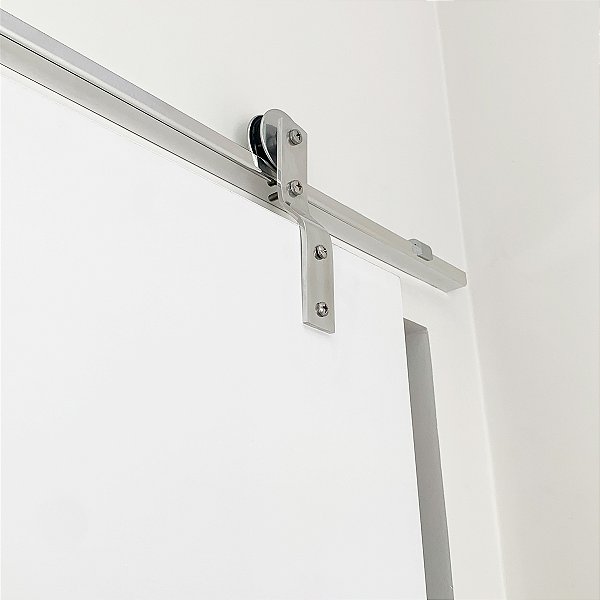 Porta Branca 1 m + Kit de Correr 2 m + Puxador Flat 50 cm Polido