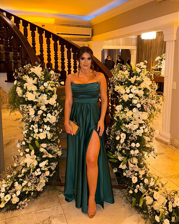 vestido busto drapeado verde