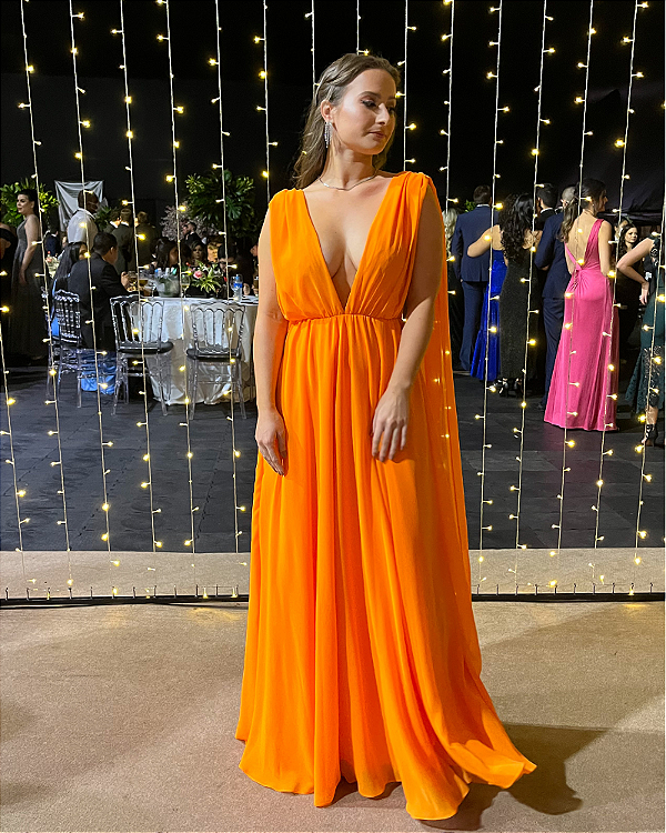 vestido fluído laranja