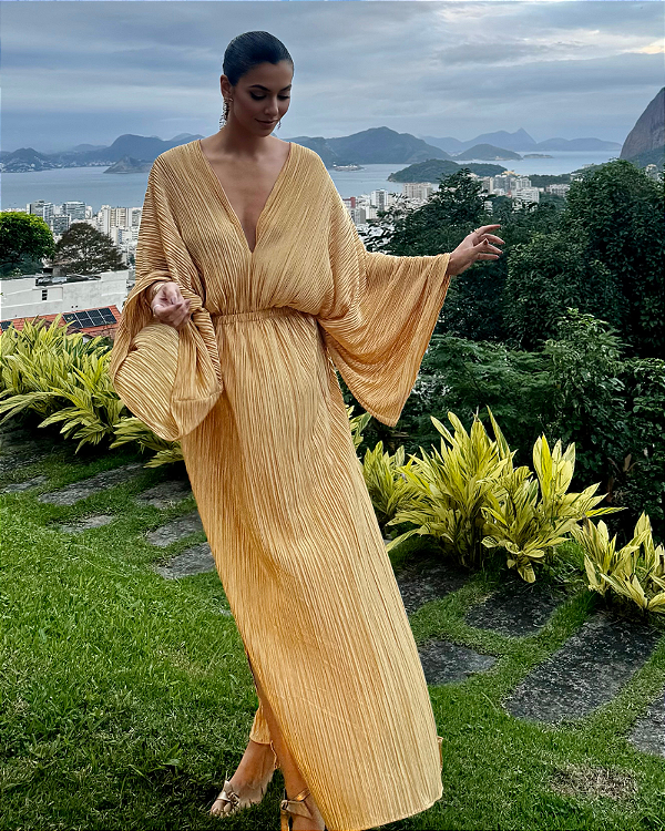vestido longuete fluido dourado