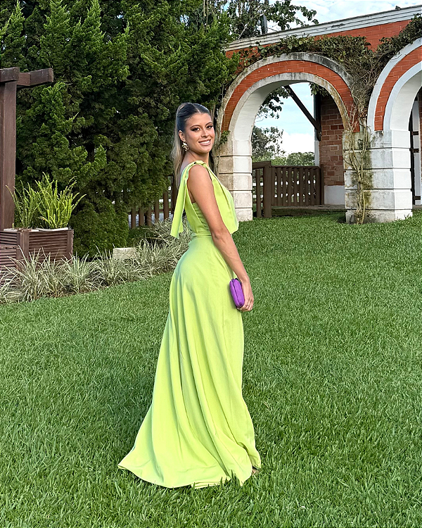 vestido ombro único verde lima