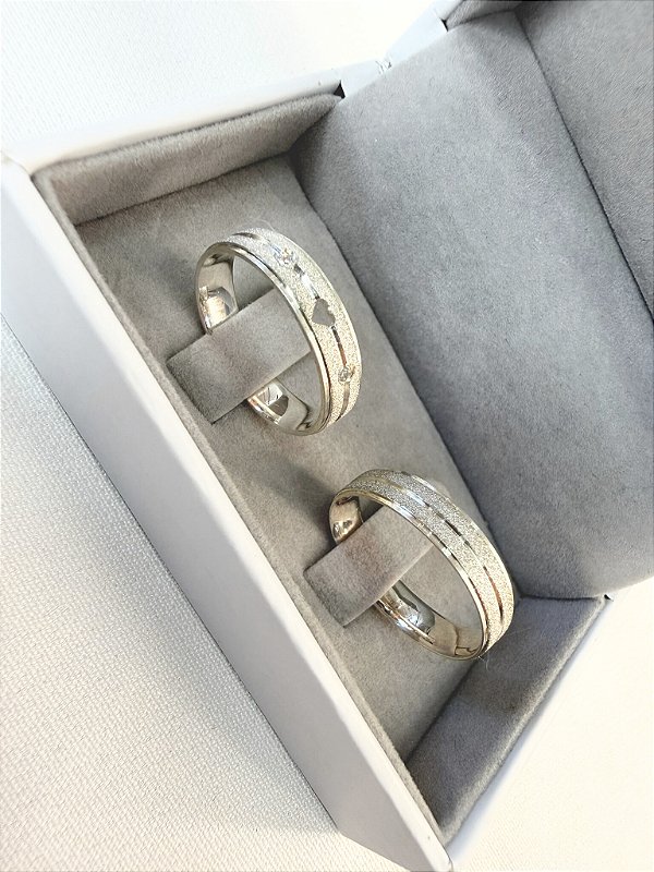 Par Aliança Diamantada Coração Vazado Prata Cód 73