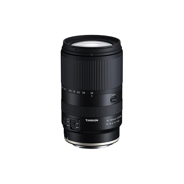 Lente Superzoom Tamron 18–300 mm f3.5‑6.3 Di III-A VC VXD (APS‑C)
