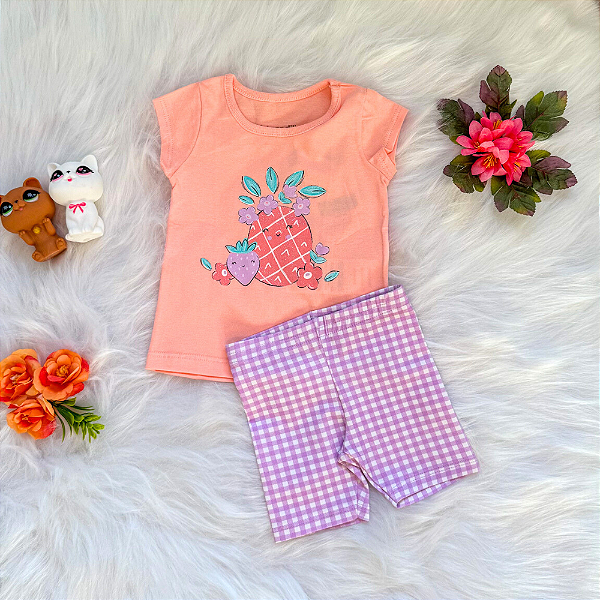 Conjunto Blusa Manga Curta Abacaxi Morango e Bermuda Ciclista Bebê Menina tamanho P 3 meses
