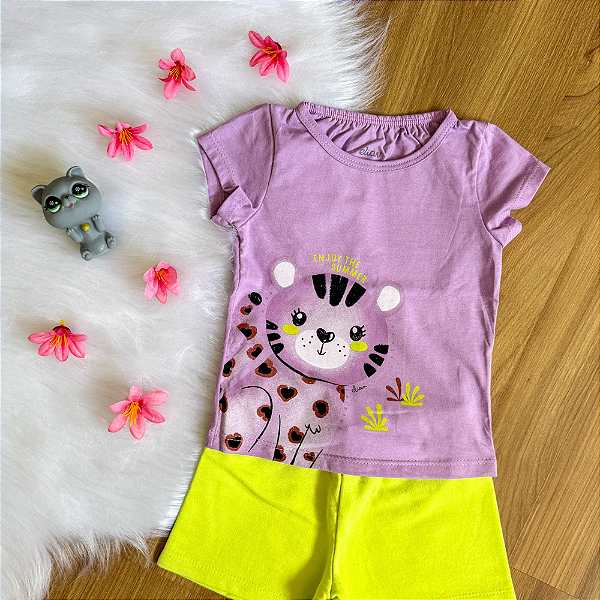 Conjunto Blusa Manga Curta Summer Lilás e Shorts Verde Lima Menina