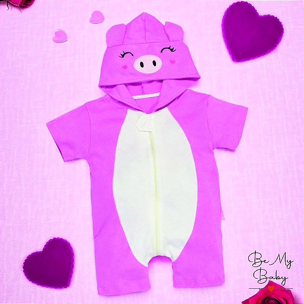 Macacão Temático Curto com Capuz Bordado e Abertura em Ziper - Porquinha