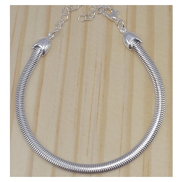 Pulseira delicada folheada a prata com textura elegante e ajuste personalizado