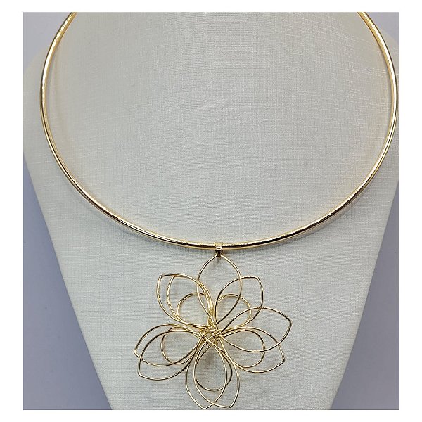 Colar Floral Elegance Folheado a Ouro
