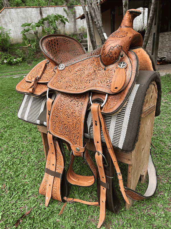 Sela Team Roping Profissional Entalhada All Mat + Manta QM Imports