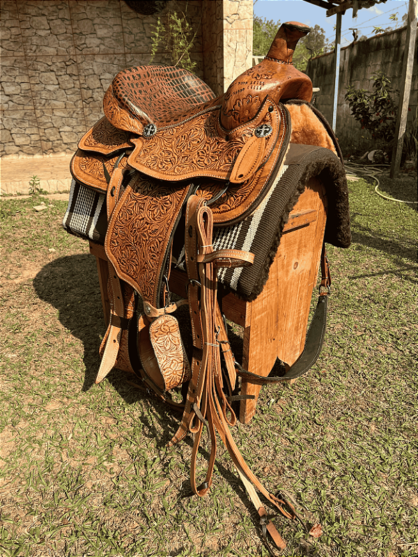 Sela Prova de Laço Team Roping Profissional + Manta QM Imports