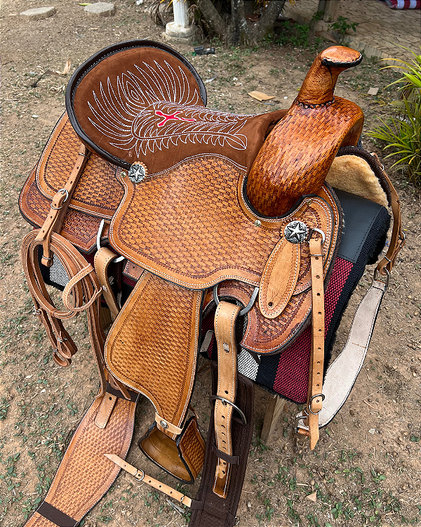 Sela Prova de Laço Faith Edition Premium + Manta QM Imports