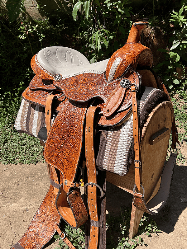 Sela Quarto de Milha Cavalgada Premium 18 Polegadas + Manta QM Imports