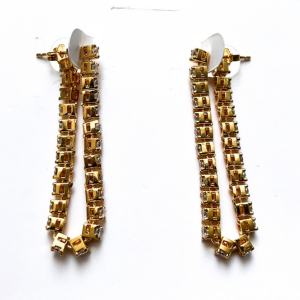 BRINCO ARGOLA CRAVEJADO