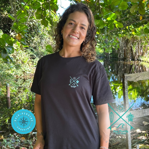 Camiseta Feminina de surf  da marca Sea Turtle Surf Wear em Peruíbe.
