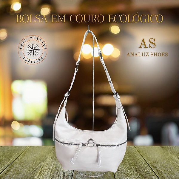 Bolsa na cor quase branco de Couro Ecológico Pavão de Ouro em Peruíbe
