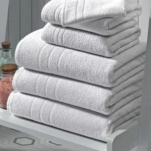 Toalha de Rosto Branca Soft Plus
