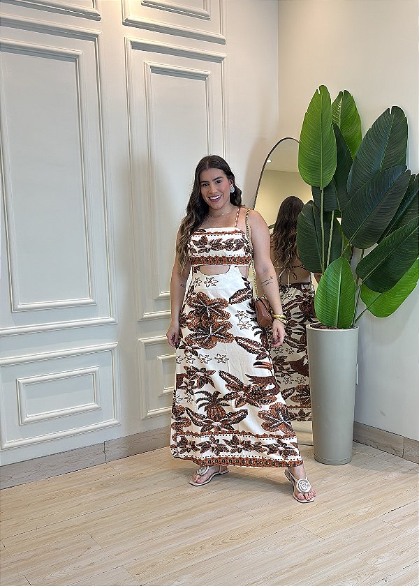 Vestido Midi Feminino em Crepe com Recorte Vazado e Amarração – Estampa Marrom