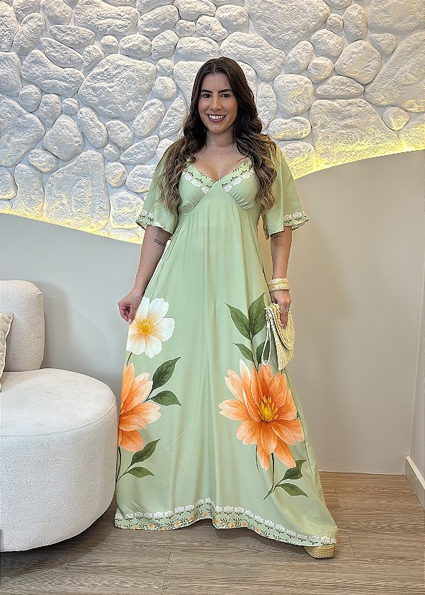 Vestido Midi Viscolinho Floral Verde com Decote V e Lastex nas Costas –