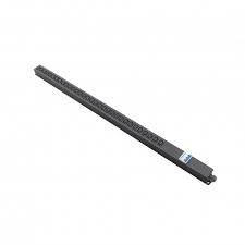 RÉGUA DE TOMADAS PDU TRIFÁSICA 36A COM 32 TOMADAS PADRÃO IEC320 C13 10A COM DISJUNTOR