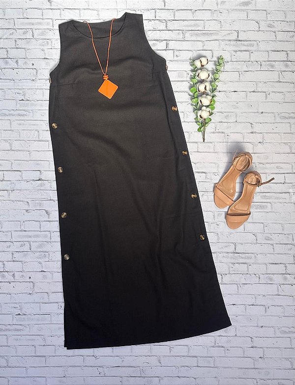 Vestido de Linho Preto com Botões nas Laterais