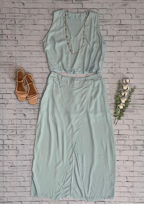 Conjunto Cropped e Saia de Viscolinho
