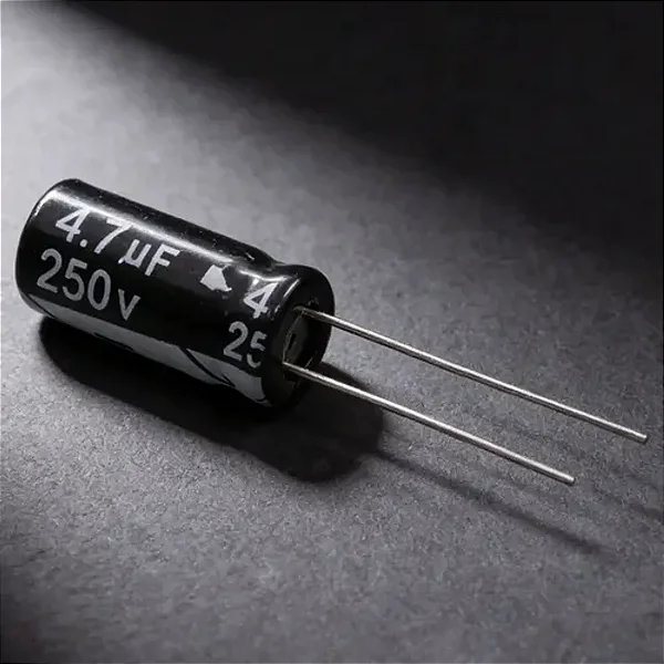 Capacitor Eletrolitico Epcos 4,7uF 250V 8x11mm
