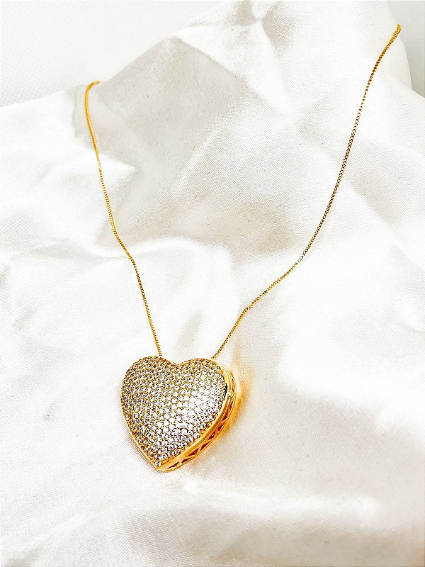 Colar com Coração Cravejado Relicário