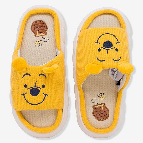 PANTUFA CHINELO NUVEM WINNIE THE POOH G | 39-41