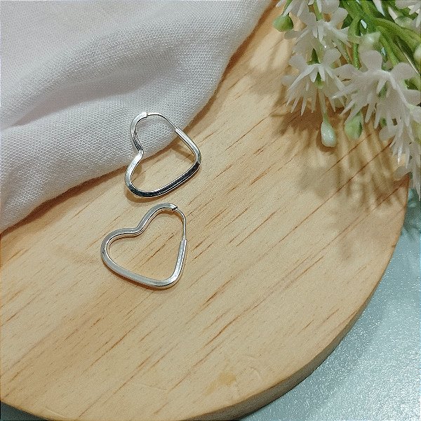 Argola Coração Fio Quadrado - Prata 925