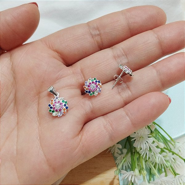 Conjunto Luxo Flor Cravejado de Zircônia - Prata 925