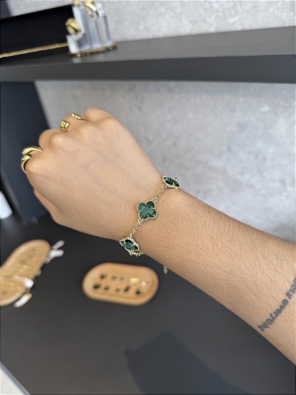 Pulseira 5 Trevos Verde 16cm + extensor - Banhado a Ouro