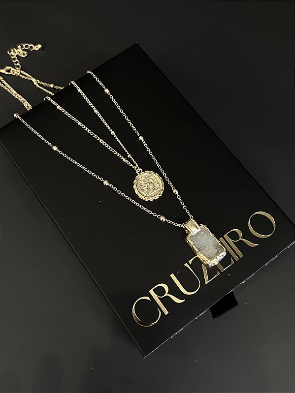 Colar Duplo Pedra e Medalha