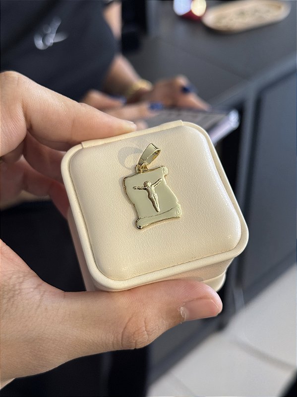 Pingente Jesus no Pergaminho - Banhado a Ouro