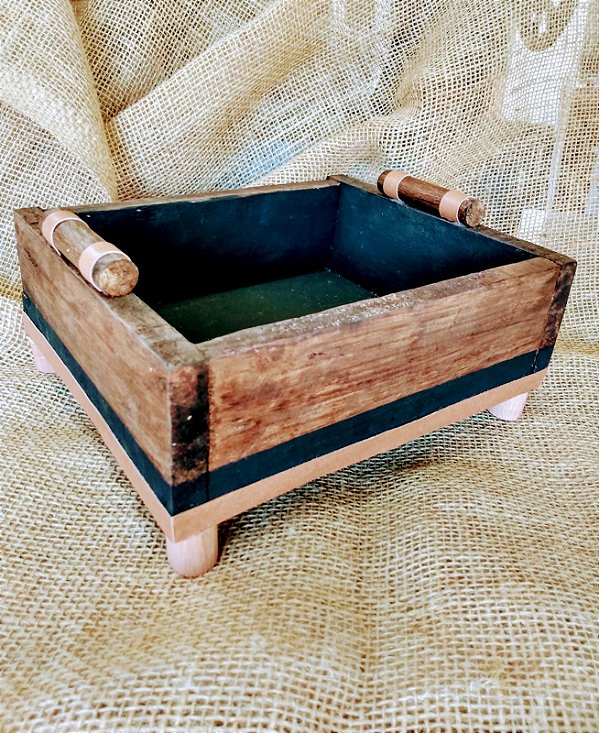 Cesta Bandeja de Madeira Rústica – Tok da Bete