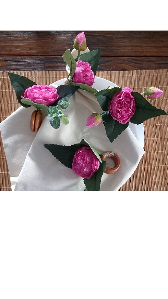 Porta guardanapos Flores rosa Madeira R$21,90 cd