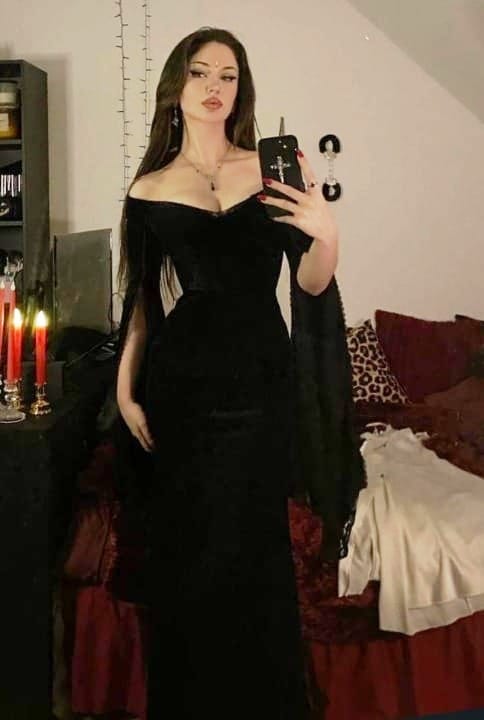 Vestido Preto Morticia