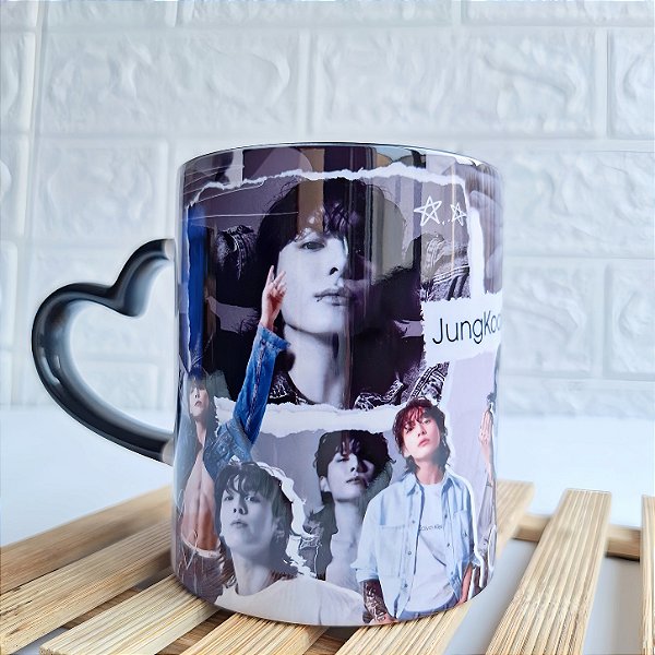 Caneca Jungkook BTS 325ml em Porcelana | Inspirada no Ensaio CK 2023 | K-pop ARMY