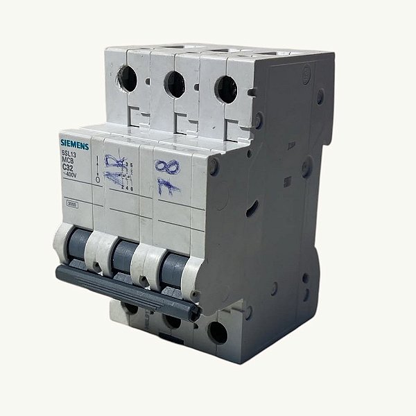 5SL13MCBC32 Disjuntor Tri 32A Curva C 3kA 380V 5SL13327MB