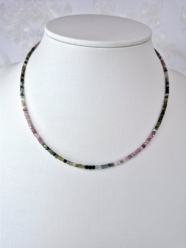 Colar Chocker de Pedra Natural Turmalina Melancia banhado em Ouro 18K