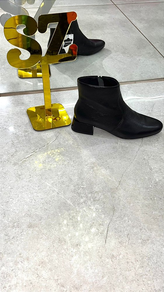 Bota SZ couro lisa