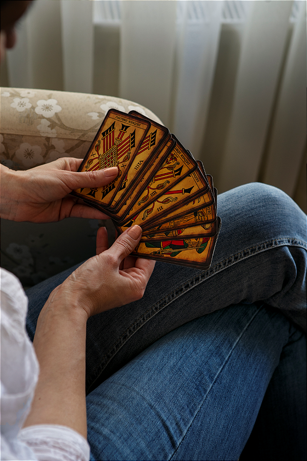 Kit com 10 Baralhos Personalizados Frente, Verso + Caixa